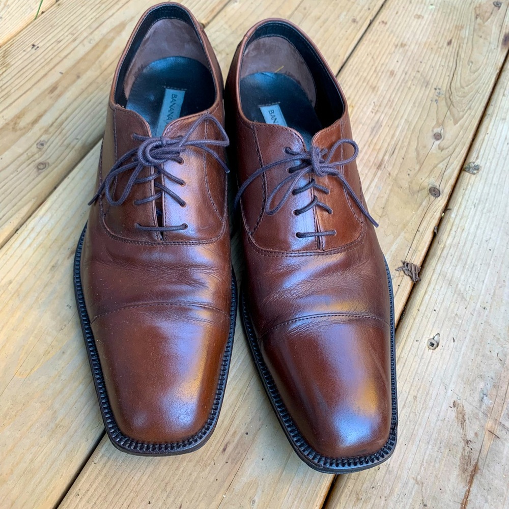 Men’s Banana Republic Leather Dress Shoes